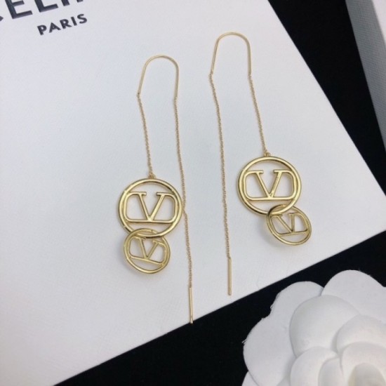 Celebrities love earrings 2023SS VALENTINO Valentino Celebrities love earrings 2023SS VALENTINO Valentino